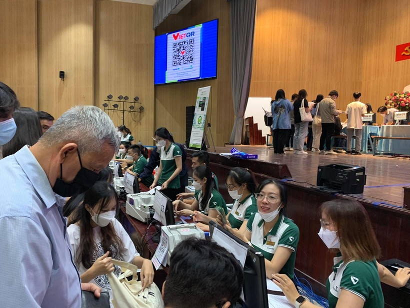 Trường Đại học Ngân hàng TP.HCM tổ chức nhập học cho hơn 1.000 tân sinh viên