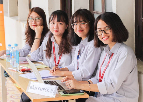 Tuyển sinh đại học 2025: Không đỗ ngành yêu thích dù đủ điểm sàn, thí sinh nên làm gì?