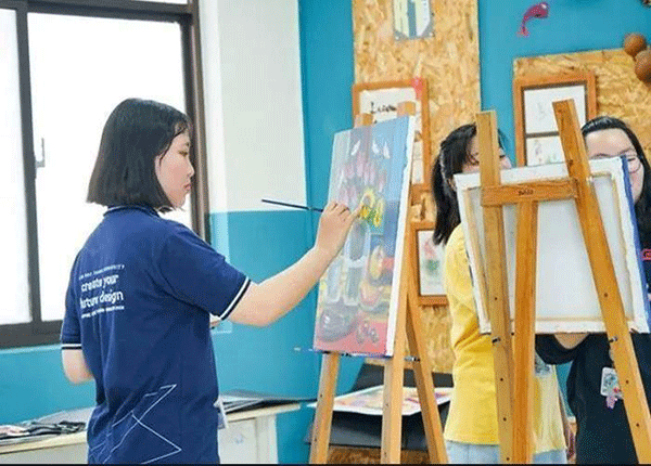 Tuyển sinh ngành đặc thù