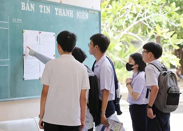 Điểm thi tốt nghiệp THPT giữ vai trò ra sao khi xét tuyển đại học?