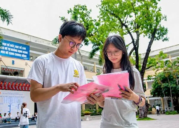 Điểm chuẩn đại học 2026 phân hóa rõ theo từng tổ hợp xét tuyển