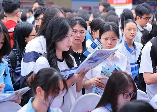 Thí sinh lưu ý điểm sàn xét tuyển của các Trường Đại học năm 2026
