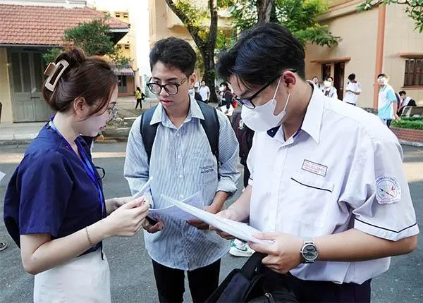 Bộ GD-ĐT áp dụng bách phân vị trong tuyển sinh đại học 2026, thí sinh cần lưu ý gì?