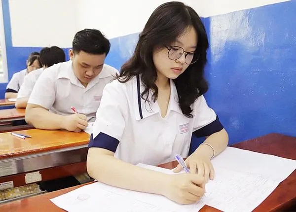 Từ năm 2027 học sinh cần chuẩn bị gì trước sự thay đổi phương thức thi