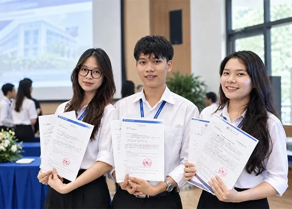 Nhận học bổng đầu khóa, sinh viên cần làm gì để duy trì quyền lợi?