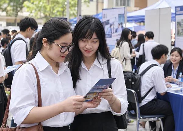 Vì sao sinh viên cần tìm hiểu yêu cầu của vị trí việc làm trước khi tốt nghiệp?