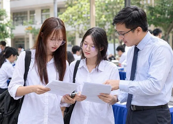 Tuyển sinh đại học từ năm 2027 dự kiến thay đổi cách cộng điểm và ưu tiên