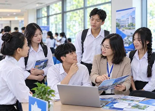 Thí sinh cần làm gì khi tên ngành, mã ngành được điều chỉnh trong tuyển sinh đại học năm 2027?