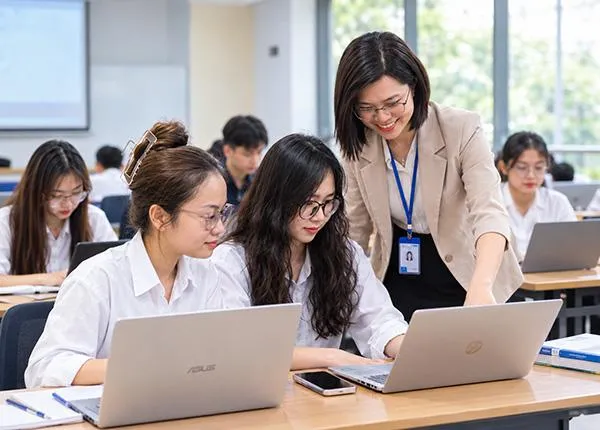 Sinh viên cần xây dựng hồ sơ năng lực ngay từ khi còn ngồi trên giảng đường?