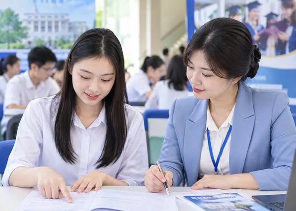 Tuyển sinh đại học vừa làm vừa học đạt 33,43% chỉ tiêu, hệ từ xa đạt 60,49%