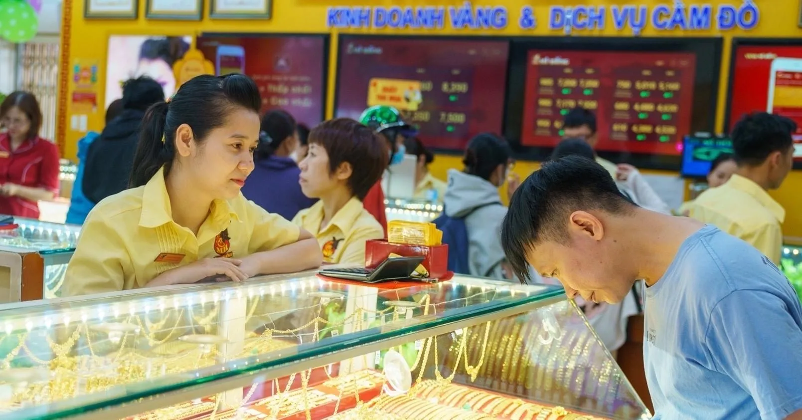 Cú sốc mang tên SJC: Vàng miếng ❝bốc hơi❞ ngay 7 triệu đồng một lượng, liệu đã phải đáy chưa?