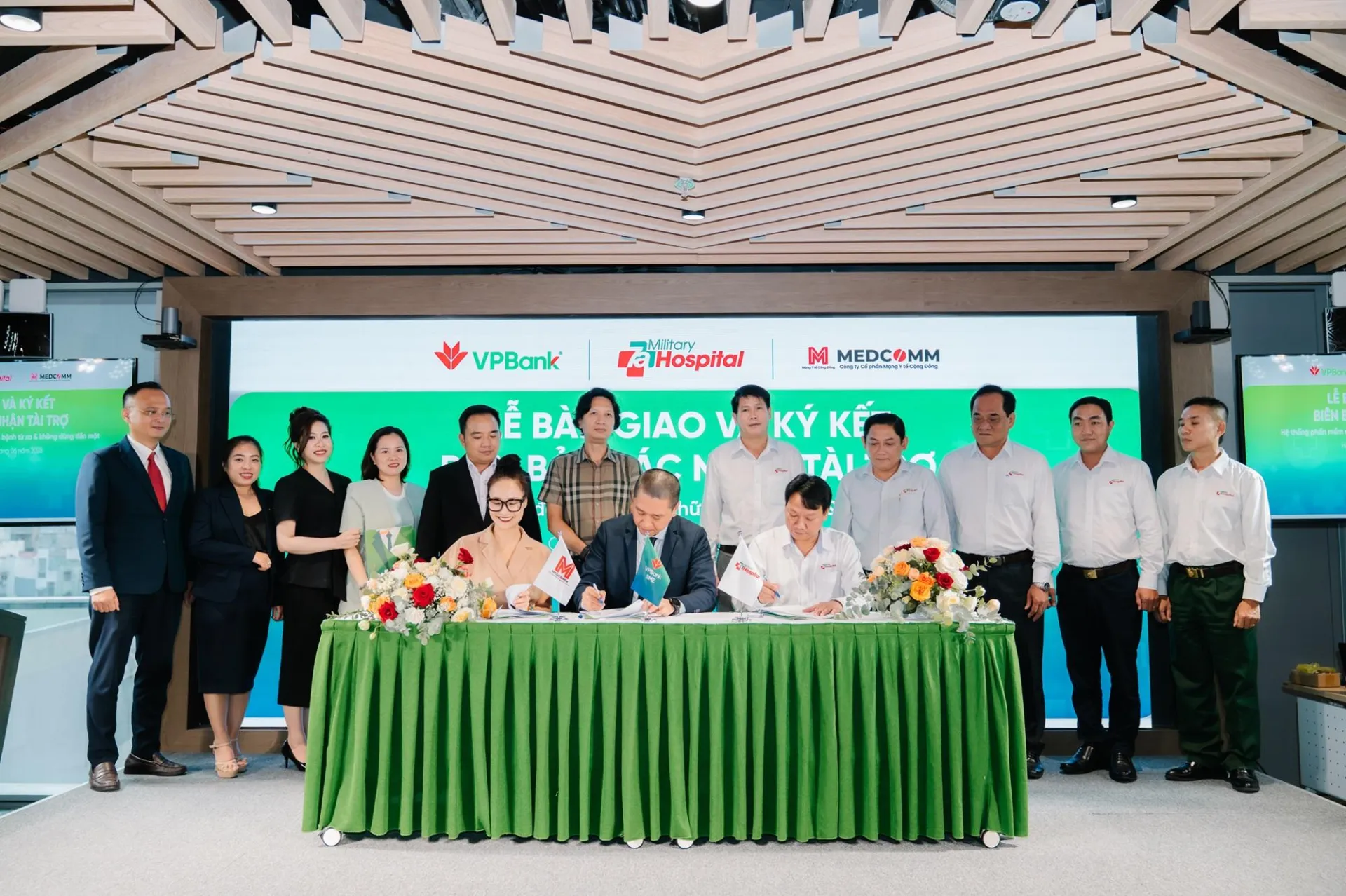 VPBank đồng hành cùng Medcomm triển khai giải pháp khám chữa bệnh số tại Bệnh viện Quân y 7A