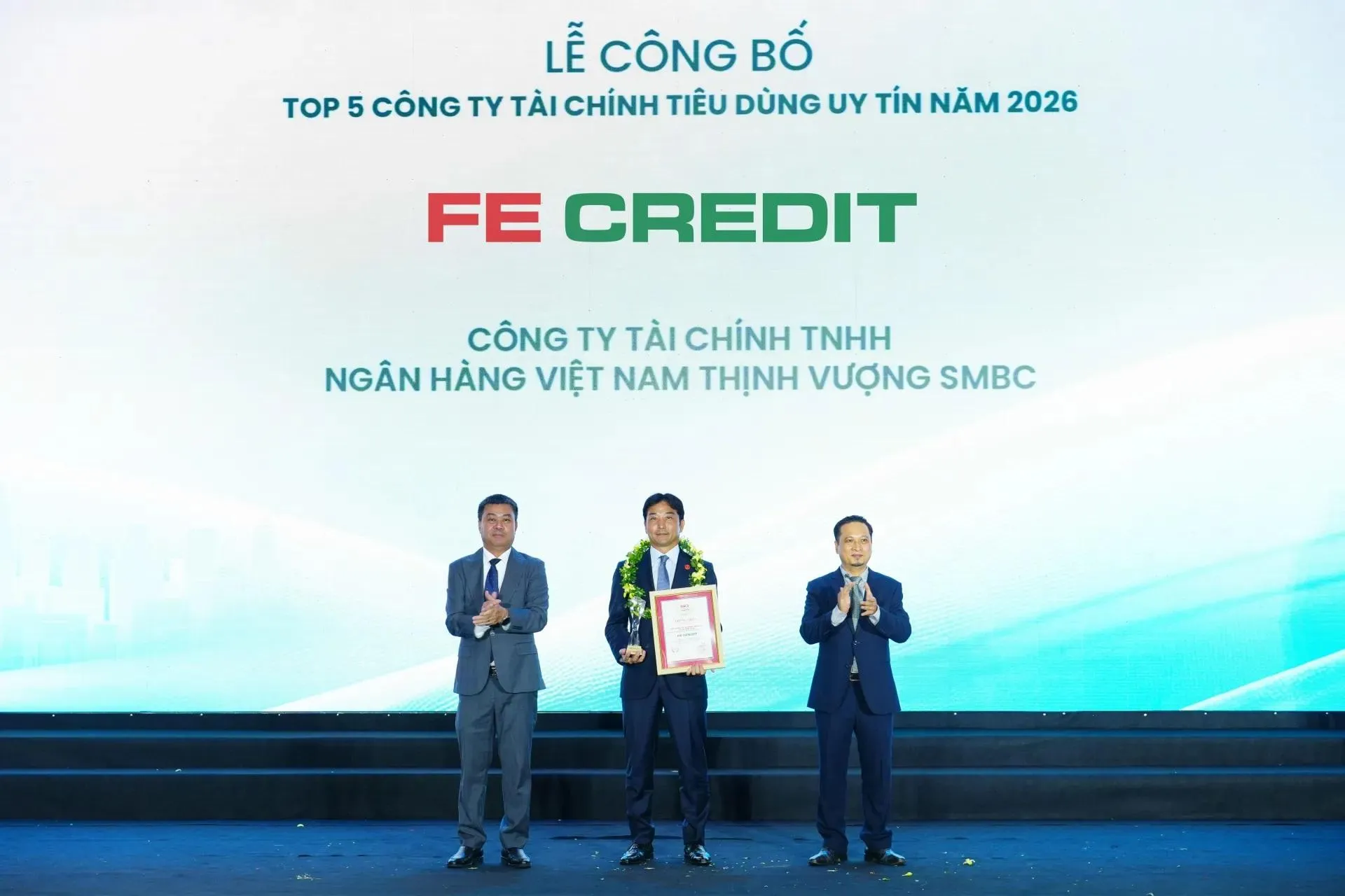 Năm thứ 3 liên tiếp, FE CREDIT giữ vị trí dẫn đầu “Top 5 Công ty Tài chính tiêu dùng uy tín 2026”