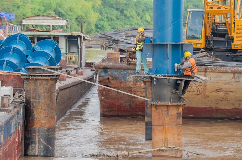 Cầu Trần Hưng Đạo