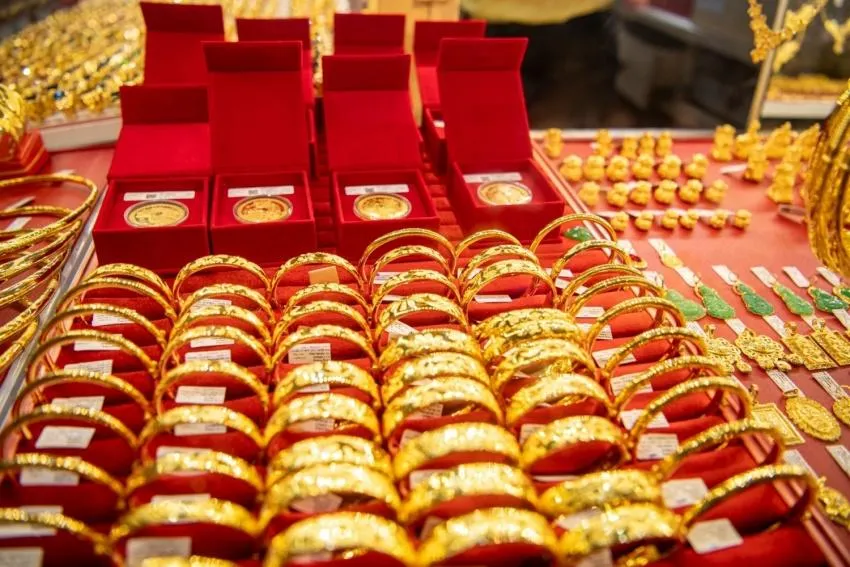 Giá vàng hôm nay 22/7: Vàng miếng SJC tăng nhẹ, vàng nhẫn biến động mạnh