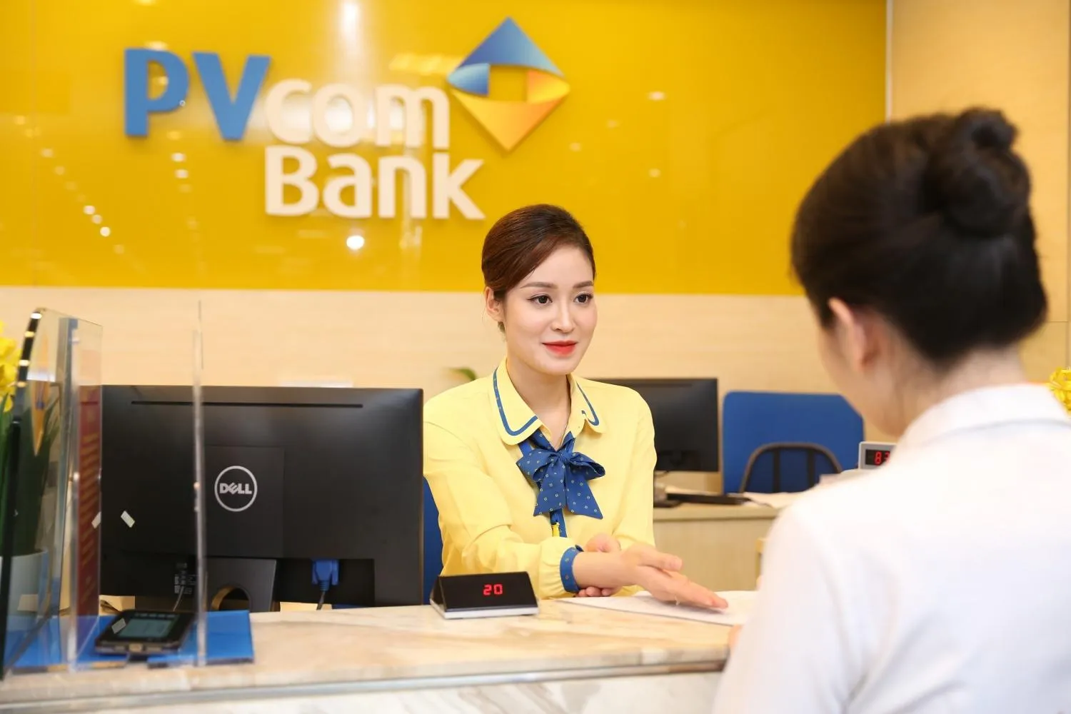 Petrovietnam thoái vốn tại PVcomBank: Tái phân bổ nguồn lực tập trung vào những lĩnh vực cốt lõi