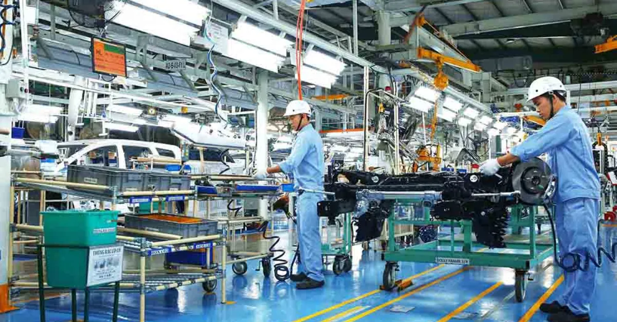 PMI tháng 7 đạt 52,9 điểm, ngành sản xuất Việt Nam khởi sắc