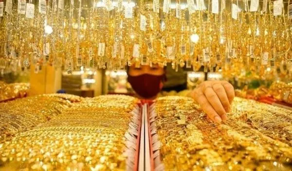Giá vàng hôm nay 10/8: Vàng miếng, vàng nhẫn đồng loạt đi ngang