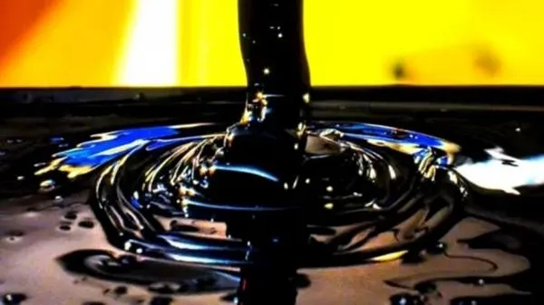 Giá dầu hôm nay (11/8): Bật tăng khi Iran nêu điều kiện mở lại Hormuz