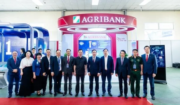 Chuyển đổi số ngành Ngân hàng 2026: Agribank tăng tốc chuyển đổi số