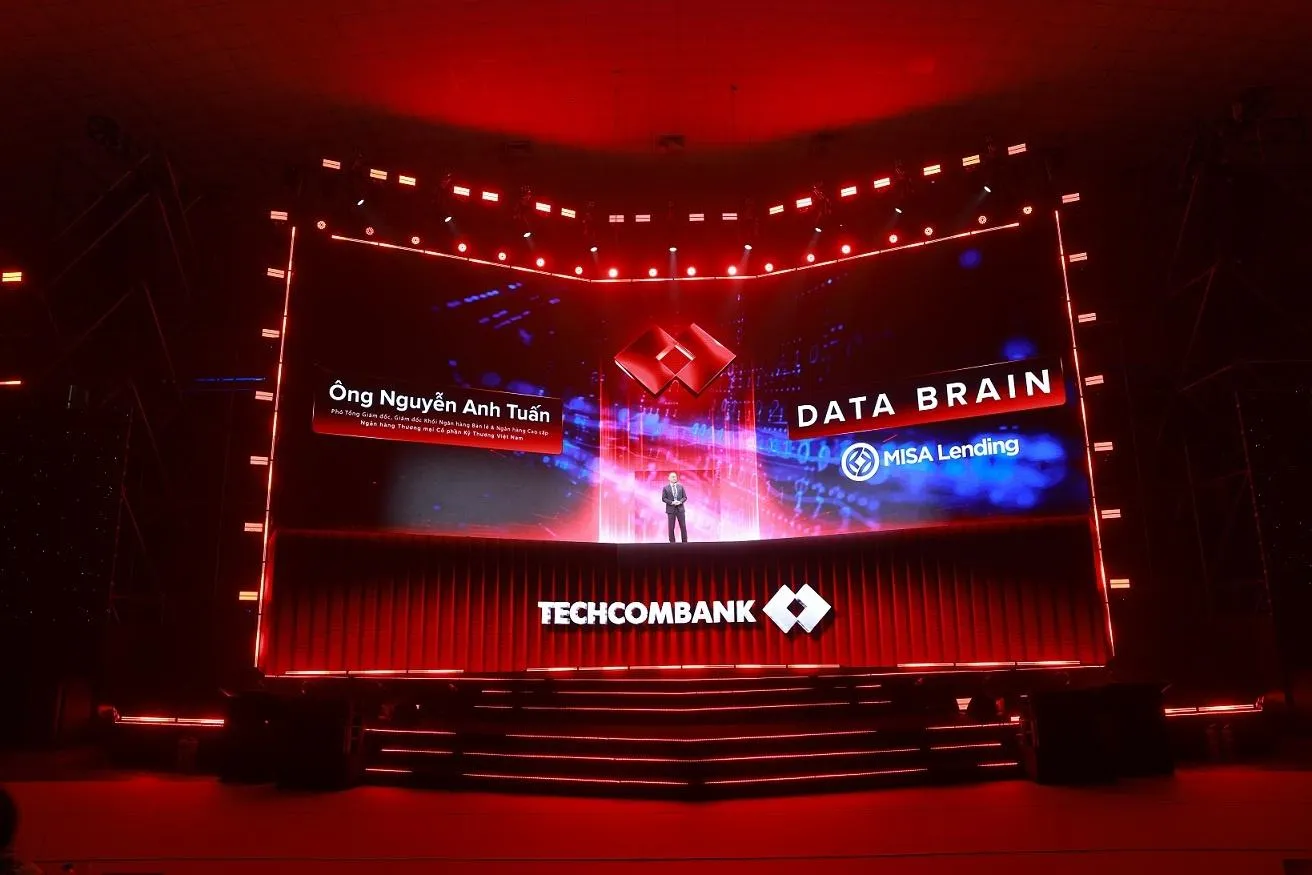 Techcombank kiến tạo vị thế dẫn dắt thông qua dữ liệu và ứng dụng AI