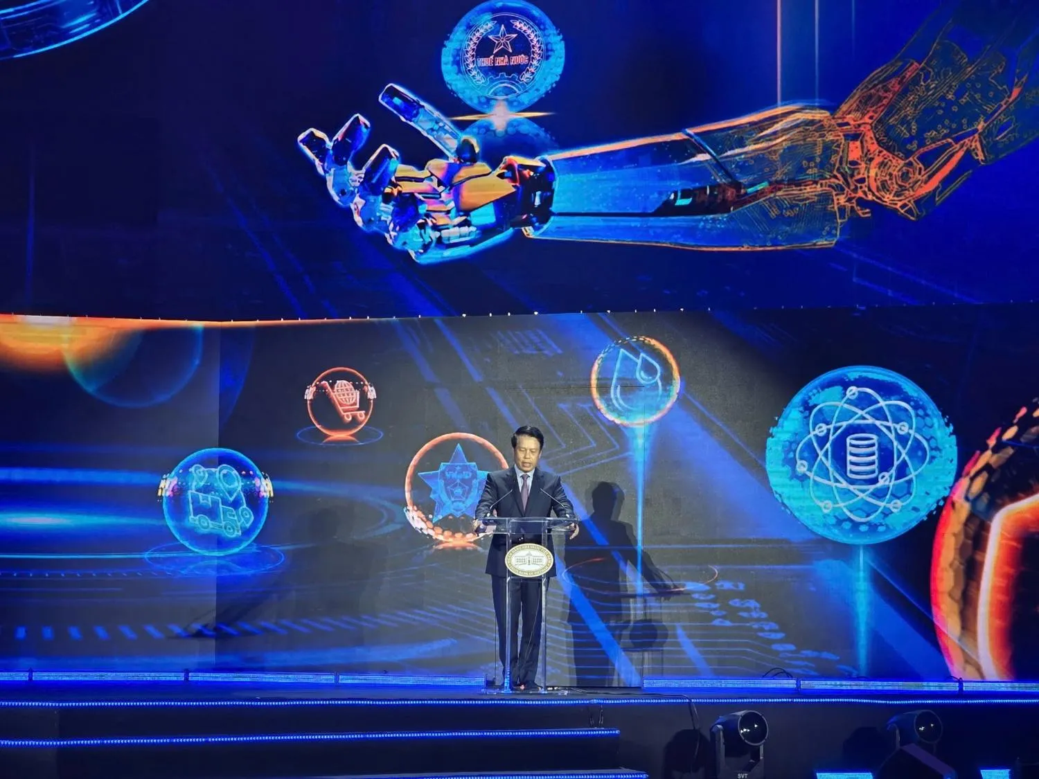 Thanh toán không tiền mặt đạt 1,05 triệu tỷ đồng mỗi ngày