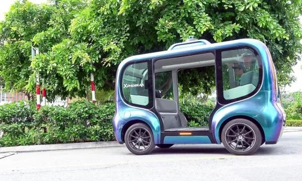 Hà Nội cho phép thử nghiệm xe buýt tự hành, robot taxi
