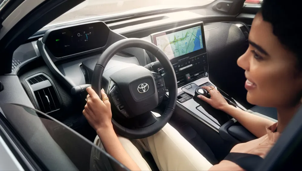Toyota đăng ký sáng chế mới biến ô tô thành camera rảnh tay trên đường