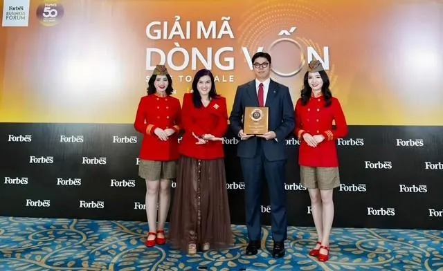 Forbes tiếp tục vinh danh Vietjet trong Top 50 công ty niêm yết tốt nhất Việt Nam 2026