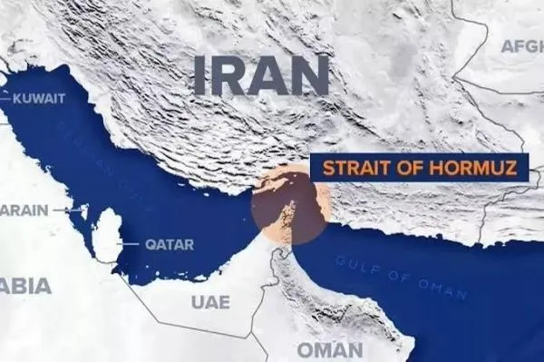 Chỉ 3 tàu qua Hormuz trong 24 giờ, tuyến huyết mạch dầu mỏ tiếp tục tê liệt