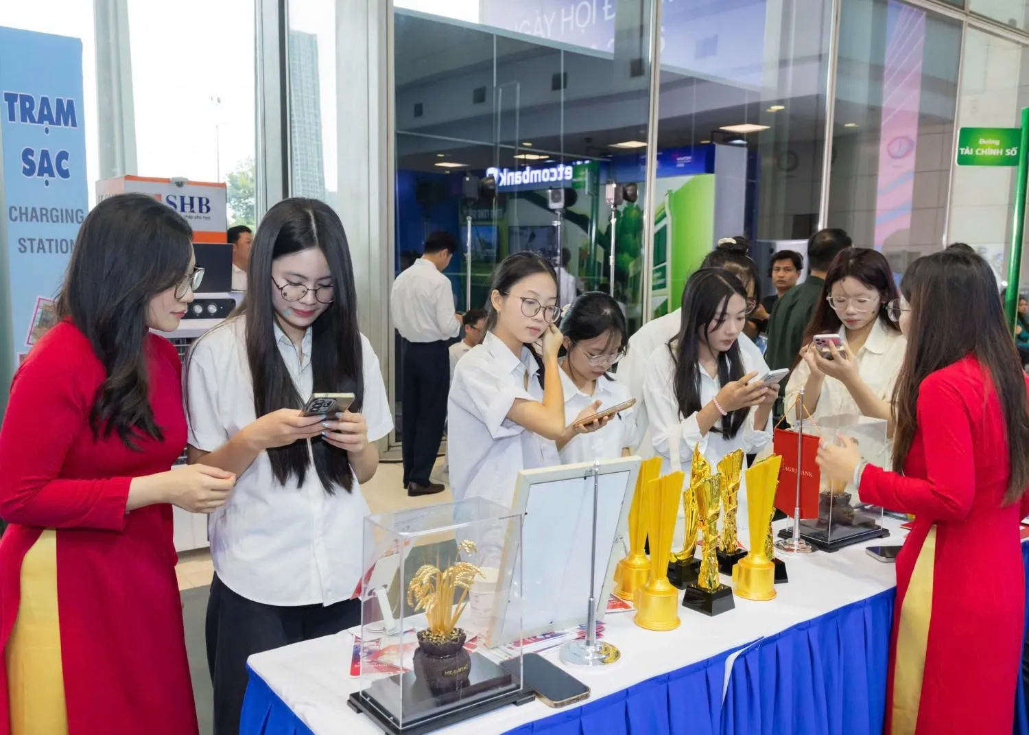 Agribank đồng hành khơi thông nguồn lực cho đổi mới sáng tạo ngành tài chính - ngân hàng
