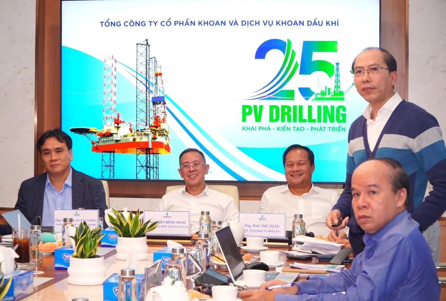 PV Drilling làm việc với Đoàn giám sát thường niên của Hội đồng thành viên PETROVIETNAM