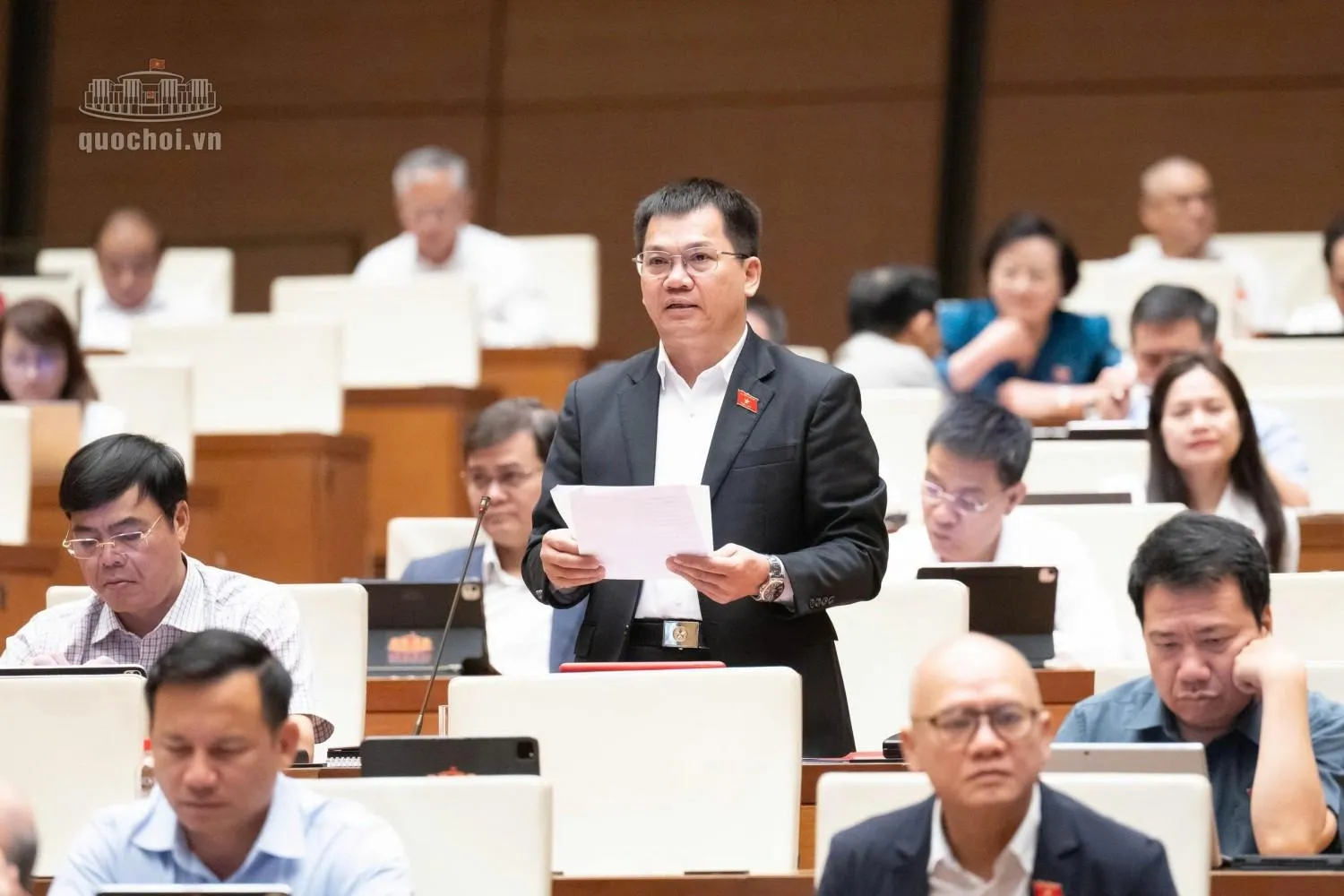 Đề xuất siết quản lý tiền đặt cọc, bảo vệ người mua nhà hình thành trong tương lai