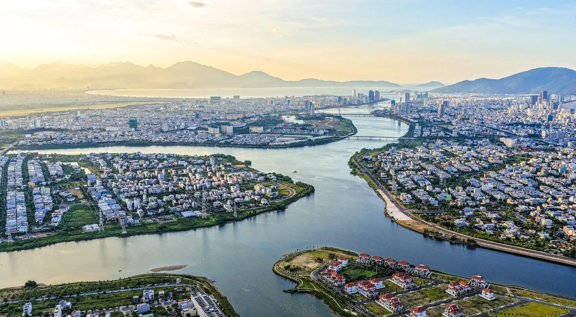 Nhà đầu tư chớp thời cơ khi Nam Đà Nẵng vươn mình thành đô thị du lịch