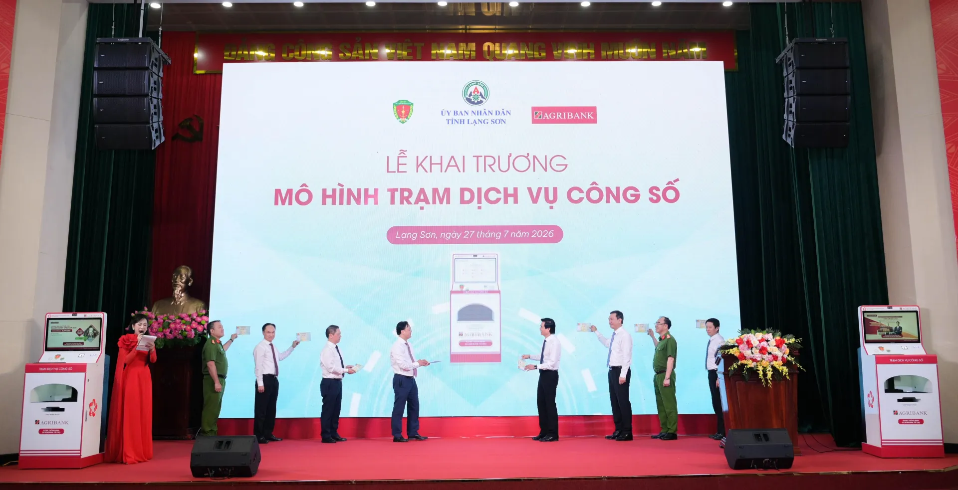 Agribank đồng hành cùng tỉnh Lạng Sơn ra mắt Trạm dịch vụ công số: Ứng dụng công nghệ trong cải cách hành chính