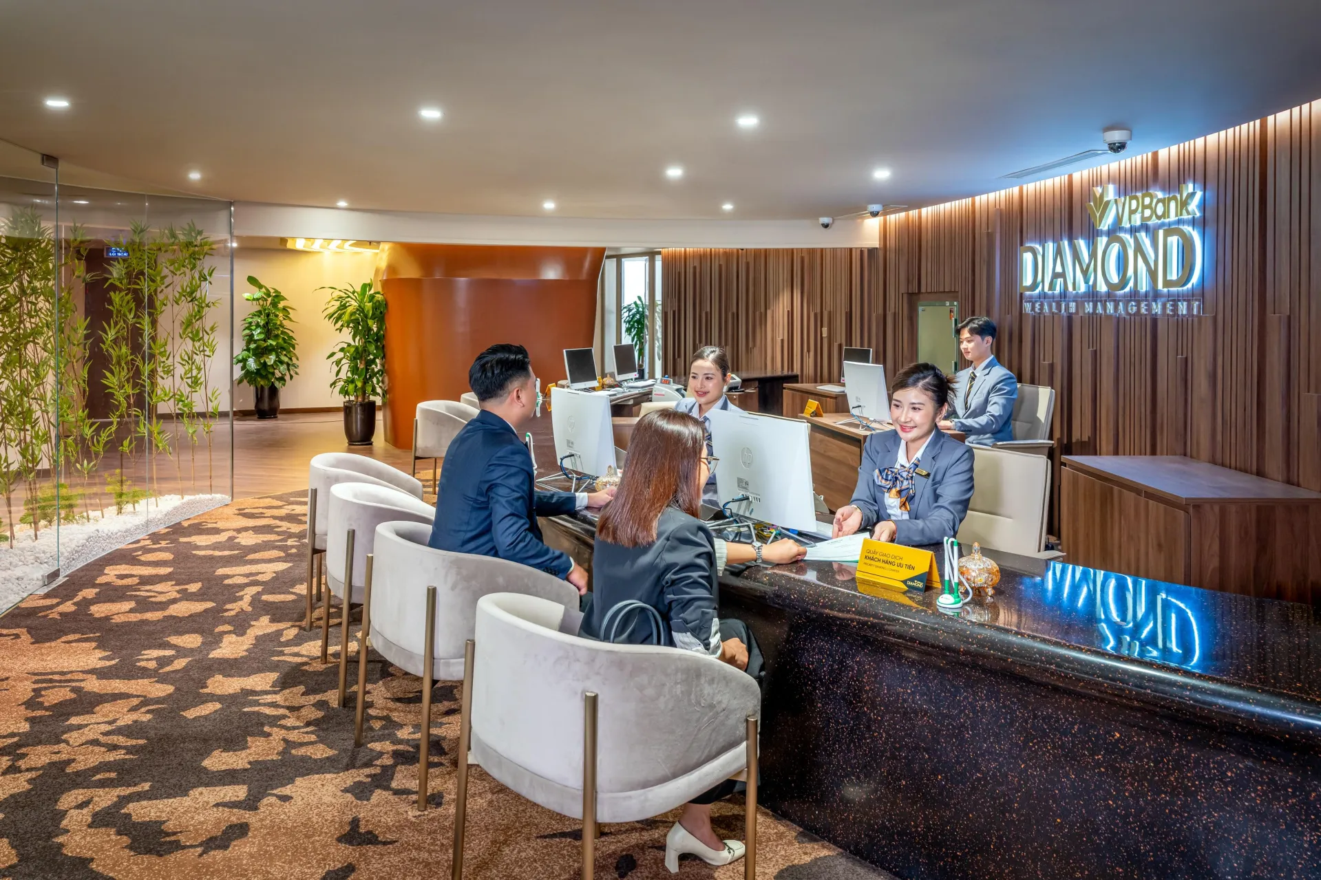 Chất lượng tài sản không ngừng cải thiện, điều gì đang thay đổi tại VPBank?
